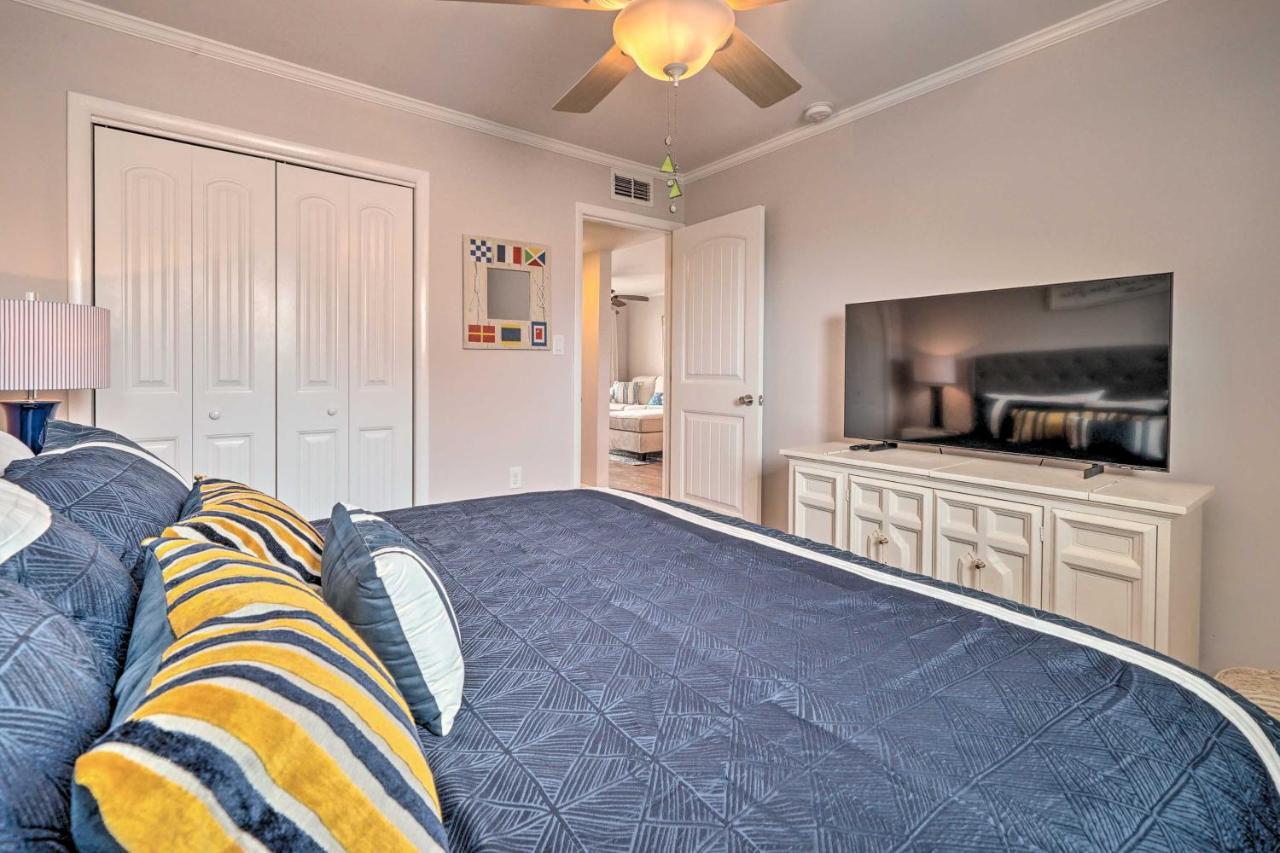 Beachfront Condo With Unobstructed Ocean Views! Oak Island Eksteriør billede